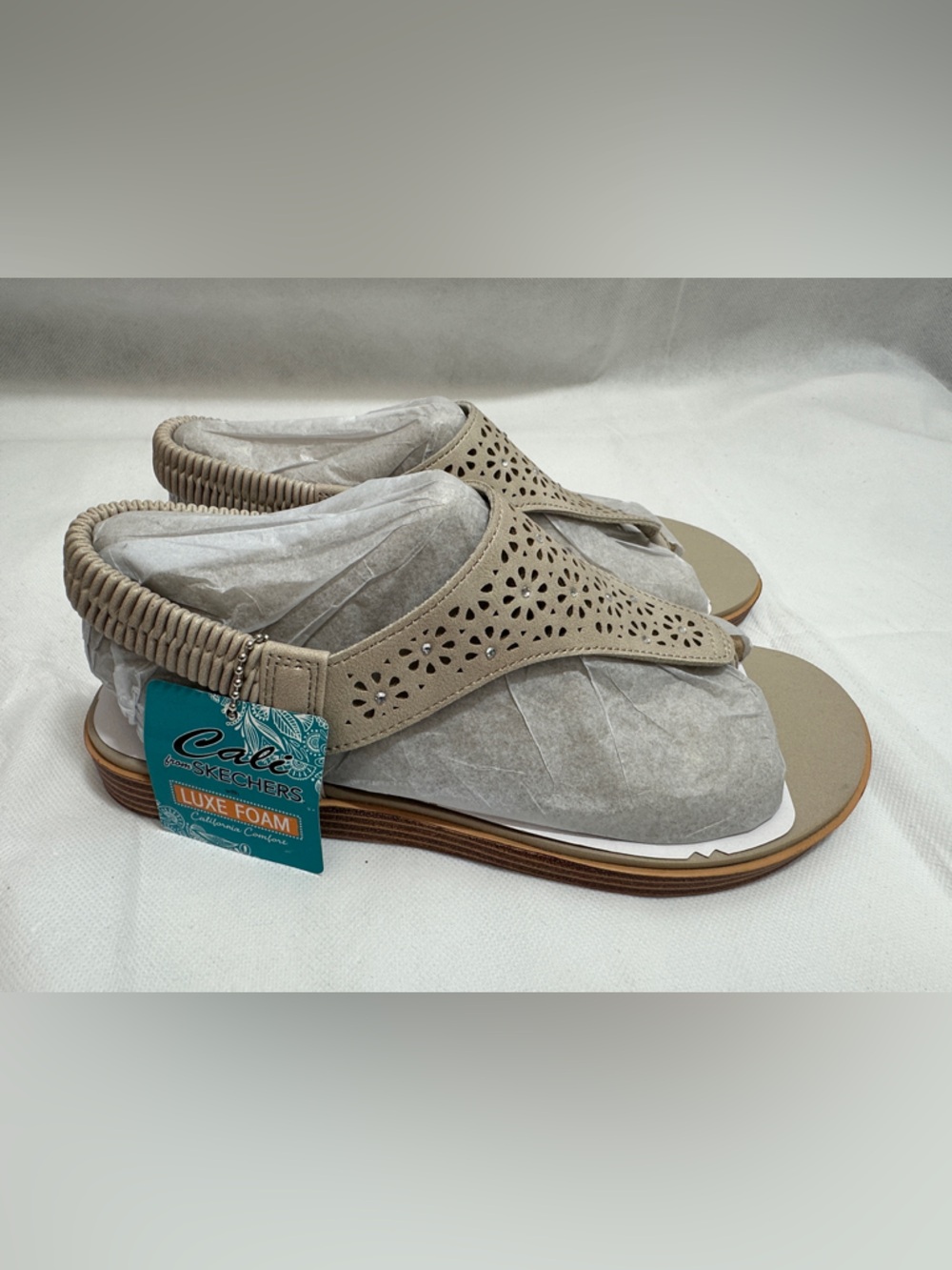 Skechers Beige Taupe Laser-Cut Slingback Sandals with Luxe Foam size 6.5